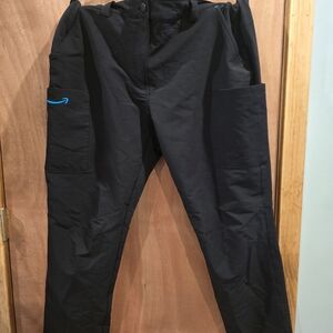 Woman's Black Cargo Pants